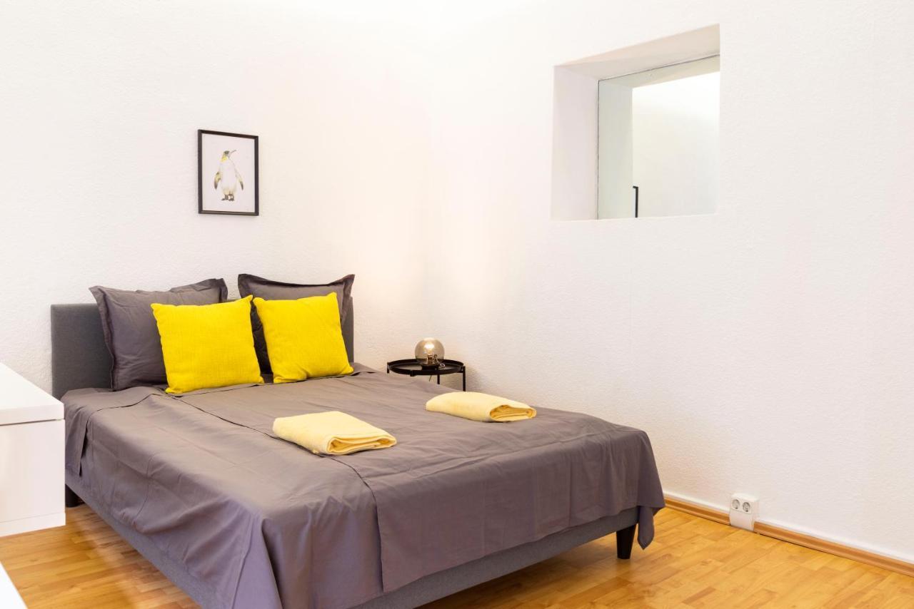 Cosy 2 Bedroom Apartment For 8 In Berlin Neukolln Dış mekan fotoğraf